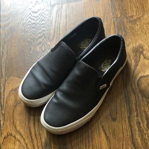 BLACK LEATHER VANS